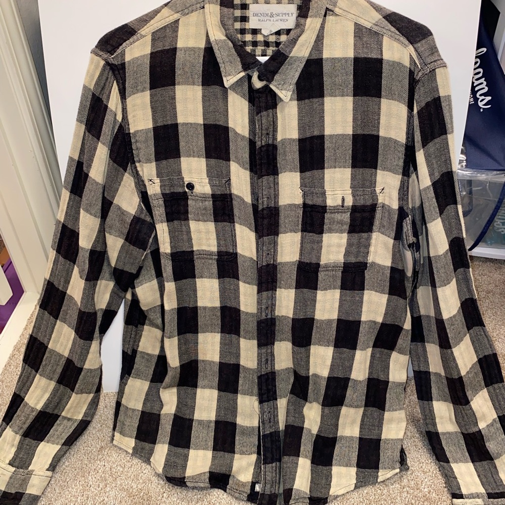 Men’s flannel button down